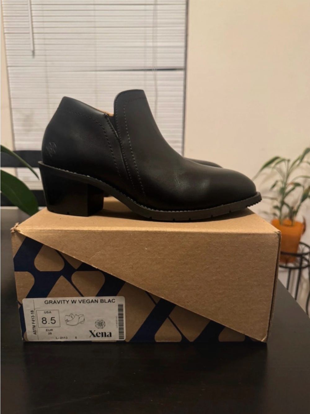 Gravity W Vegan Black Women’s Low Heel Booties